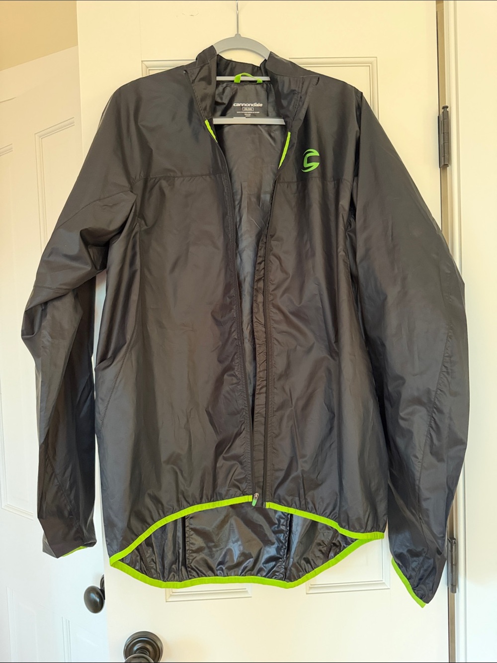 Cannondale Men’s Black Cycling Windbreaker Jacket - size 2XL